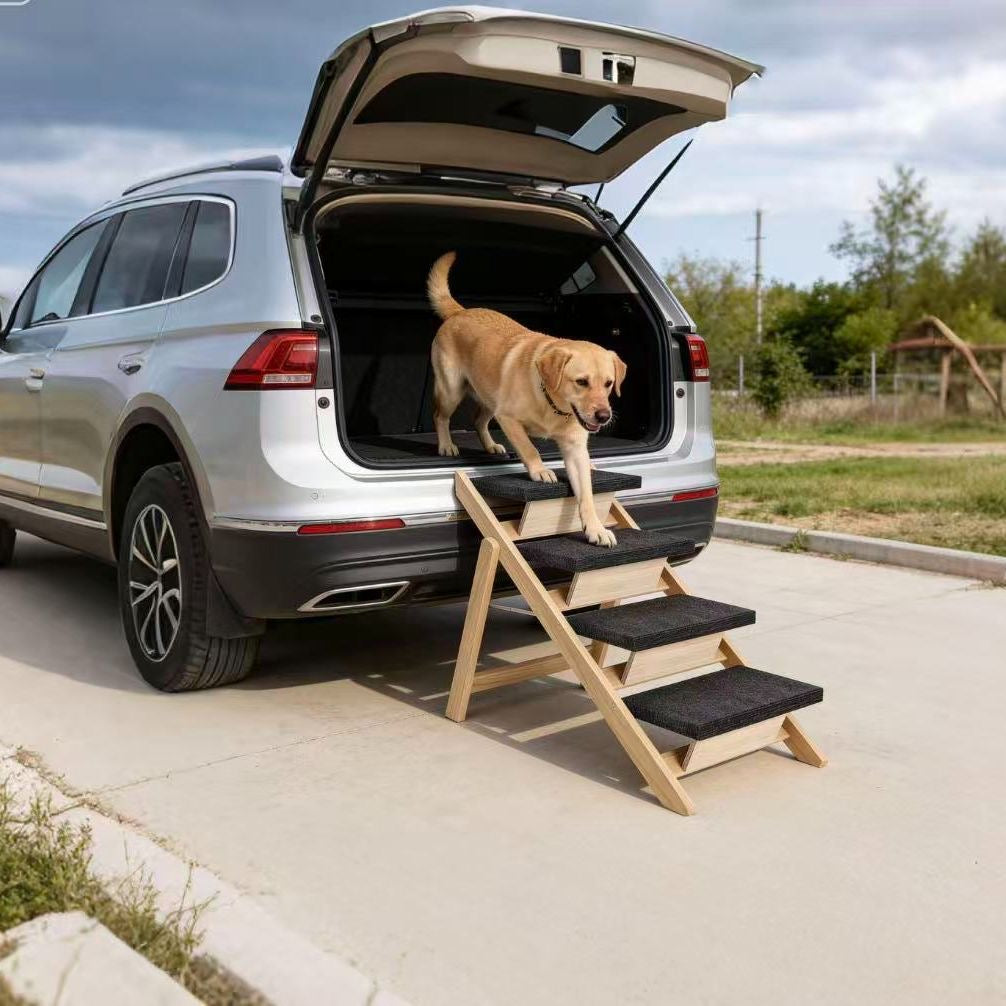 4-step foldable wooden pet stairs — Labrador exiting SUV hatch